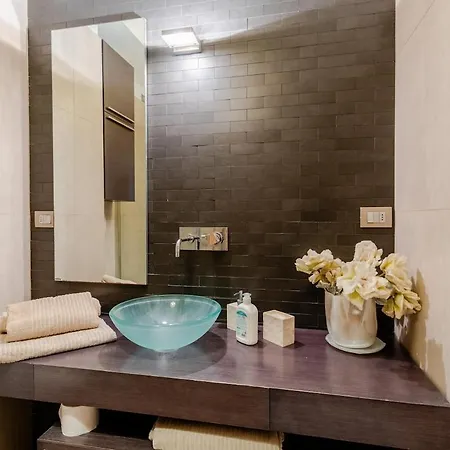 Apartmán Bright With A View Of The Gulf And A Swimming Pool